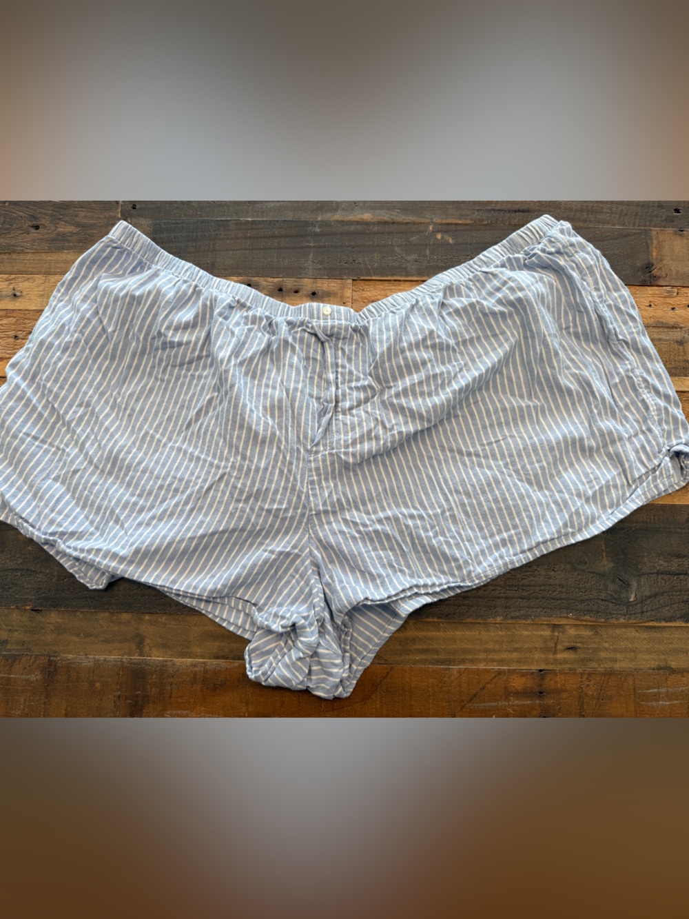 aerie Light Blue & White Striped boxers